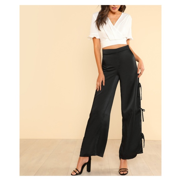 White V Neck Surplice Short Sleeve Crop Top - Picture 5 of 5